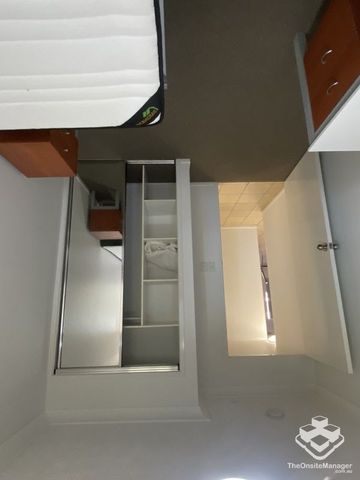 1 Bedroom $300 p.w. Ashmore - Photo 3