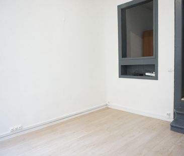 A LOUER : T1 à LILLE • • 690 € - Photo 4