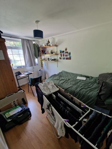 5 Bed Terraced House, Cobden Road, BN2 - Photo 5