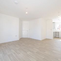 Central Boulevard, Aylesham, Canterbury, CT3 3GT, Kent - Photo 2