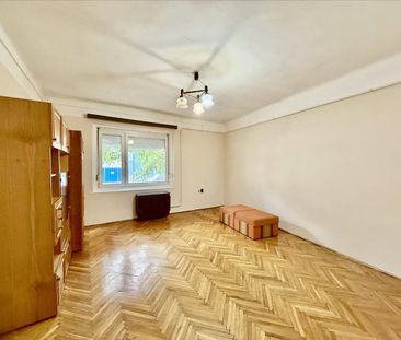 Kiadó átlagos állapotú lakás - Szolnok - Photo 4