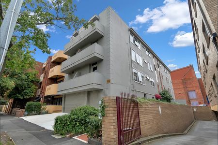 2/102-104 Millswyn Street, - Photo 4