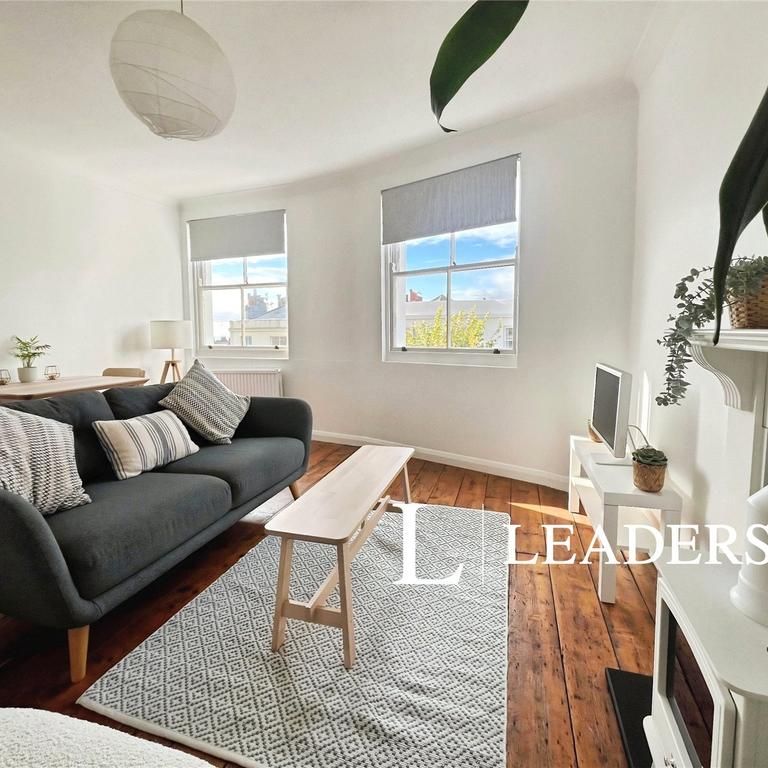 1 bedroom flat to rent - Photo 1