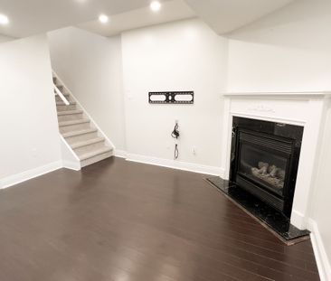 For Lease - 33 Benson Avenue, Richmond Hill, Ontario - Photo 2