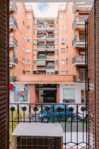Piso de alquiler en Embajadores - Lavapiés - Photo 3