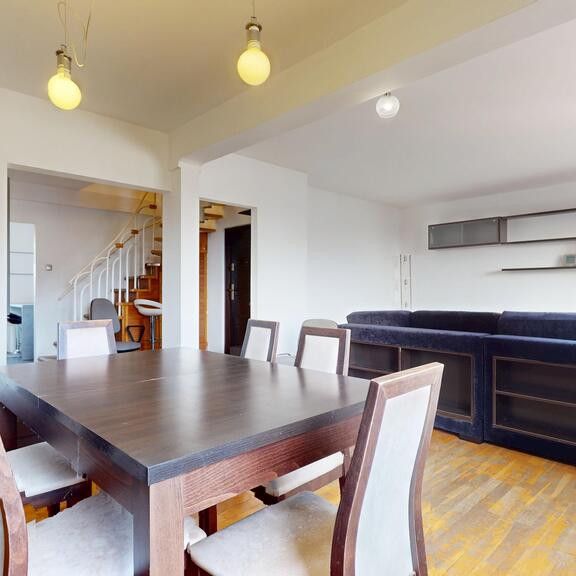 Przecław, 6pok., 2 piwnice, balkon - Zdjęcie 1