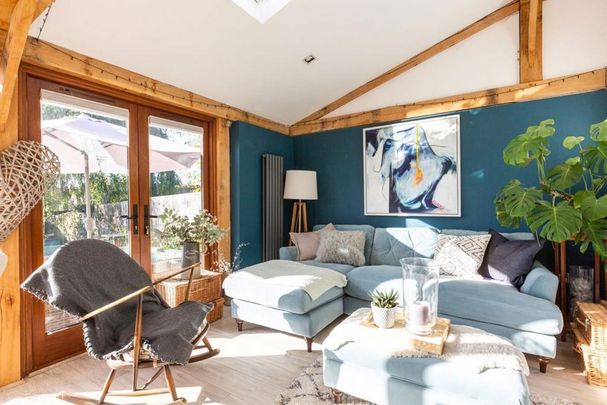 4 bedroom detached house to rent - Photo 1