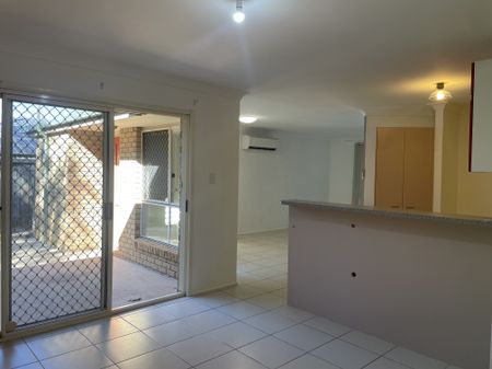 16 Coralfern Court, Morayfield QLD 4506 - Photo 4