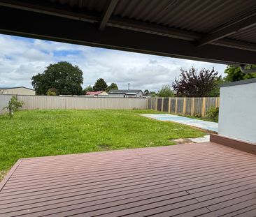 Beautifully Renovated - Photo 6