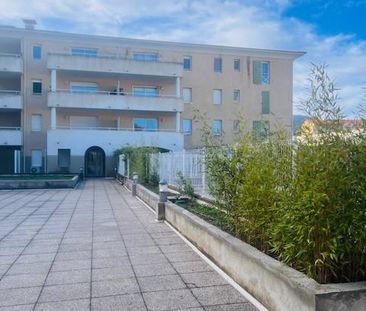 Location Appartement 1 pièce 24m² BRIGNOLES 83170 - Photo 5