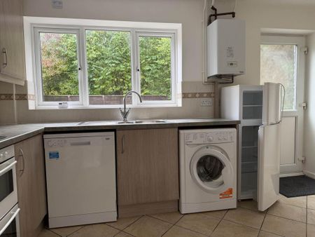 2 bedroom townhouse to rent - Photo 5