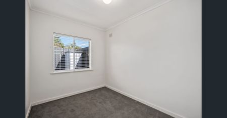 Embrace comfort and convenience in this charming two-bedroom unit in Paradise. - Photo 2