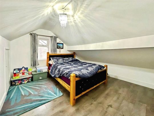 3 bedroom end of terrace house to rent - Photo 1