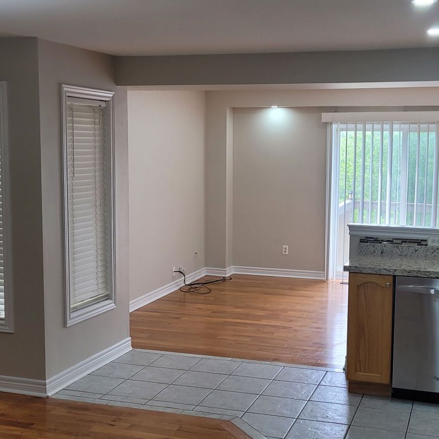 For Lease - 98 Marycroft (Upper) Court, Brampton, Ontario - Photo 1
