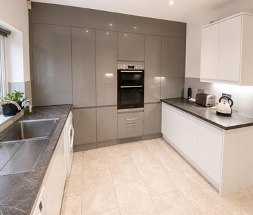 The Chase, Ickenham, Uxbridge - Photo 4