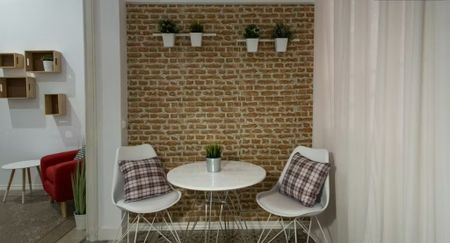 Carrer Gran de Gràcia, Barcelona, Catalonia 08012 - Photo 2