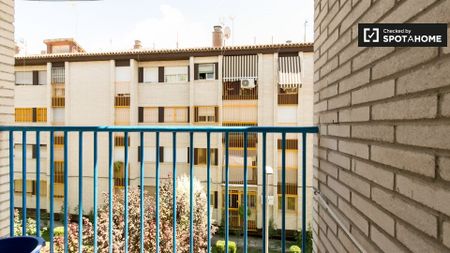 granada, Andalusia 18011 - Photo 2