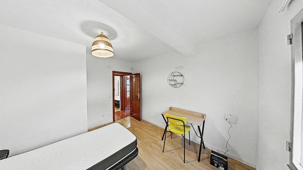 Piso de alquiler en Casco Antiguo - Photo 1