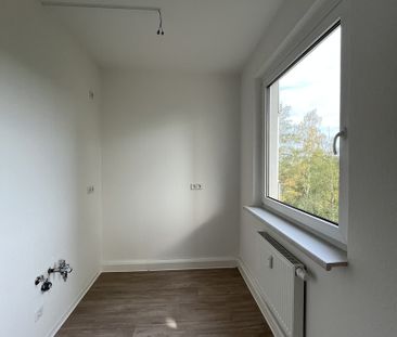 Sanierte 2-Raum-Wohnung in grüner Lage mit Dusche und Balkon - Photo 3