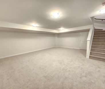 For Lease - 948 Eileen Vollick Crescent, Kanata, Ontario - Photo 3