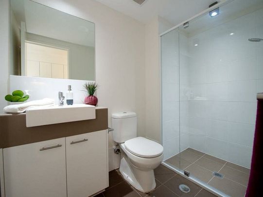 MODERN STUDIO APARTMENT - Photo 1