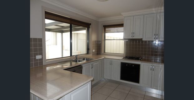 Golf Course Views! - Country Club Estate - Photo 1