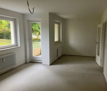 Top modernisierte Erdgeschoss-Wohnung mit großem Wohnzimmer - Foto 1