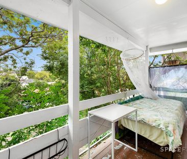 Charming Indooroopilly Home At A Bargain! - Photo 1