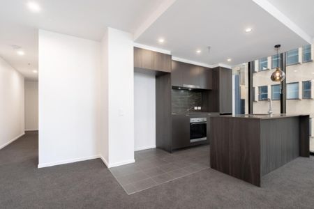 621/15 Bowes Street, Phillip. - Photo 5