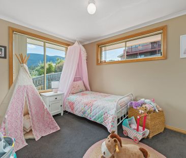 Stand Out Above the Rest - Photo 6