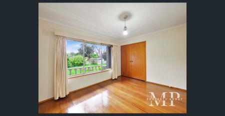 2 Bedroom House with Good Sized Yard - Photo 4