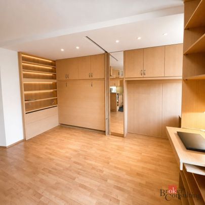 Pronájem bytu 1+kk a garsoniéry 28 m², Francouzská 454, Praha - Photo 1