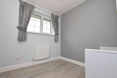 Brockworth, Yate, Bristol, Gloucestershire, BS37 - Photo 2