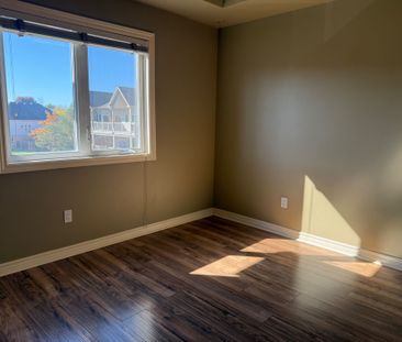 For Lease - 143 Oldfield Street Unit# F, Barrhaven, Ontario - Photo 3