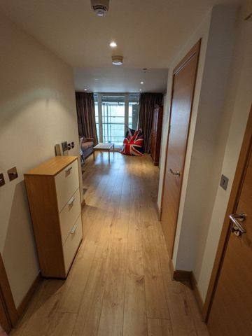 1 bed Studio in Oswald Building Chelsea Bridge Wharf, London, SW11 8PG - Photo 3