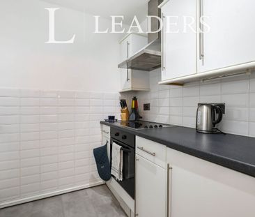 1 bedroom apartment to rent Governors Court, Landor Road, Warwick, ... - Photo 6