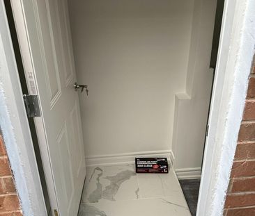 For Lease - 62 Telegraph Drive, Whitby, Ontario - Photo 4