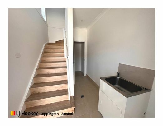 FONZI FLAT | MOVE RIGHT IN - Photo 1