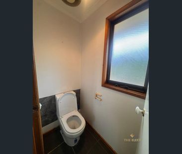 Spacious Family Home on Generous 562m² Corner Block in Central Werr... - Photo 3