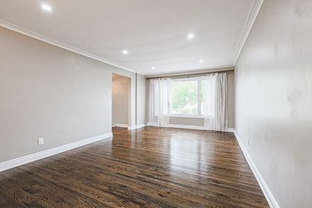 For Lease - 52 Dellbrook Crescent, Toronto, Ontario - Photo 2