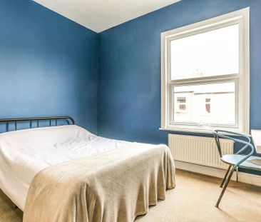 2 Bed Terraced House, Sovereign Road, CV5 - Photo 3