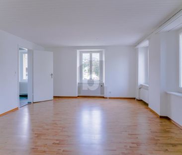 ZENTRALE LAGE MIT VIEL PLATZ NÄHE BAHNHOF - Foto 1