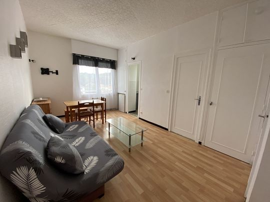 Location Appartement 2 pièces 29m² - Photo 1