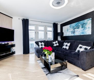 3 bedroom apartment to rent - Photo 3