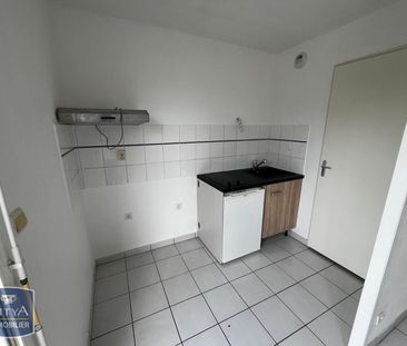 Location Appartement 2 pièces 48m² VAYRES 33870 - Photo 2