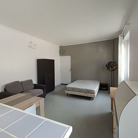STUDIO MEUBLÉ - Photo 1