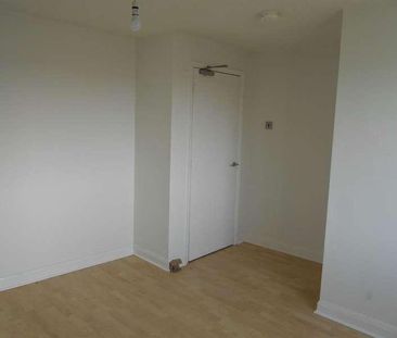 Flat, Bangor Street, Caernarfon, LL55 - Photo 4