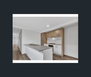 MODERN THREE-BEDROOM HOME IN THE ELEMENTS ESTATE - Photo 5