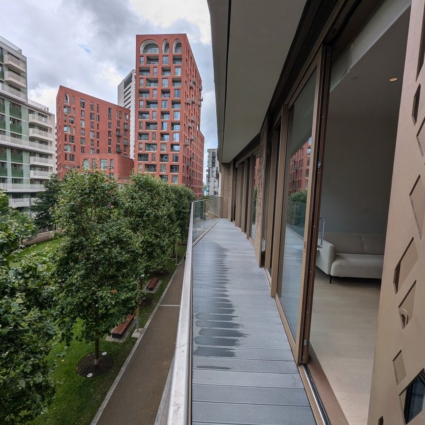 2 Bed Flat, Lewis Cubitt Walk, N1C - Photo 1