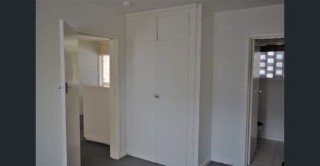 Spacious 1bedder in a fabulous location! - Photo 5